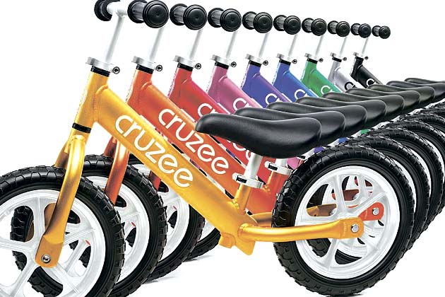 Поступление беговелов Cruzee фото