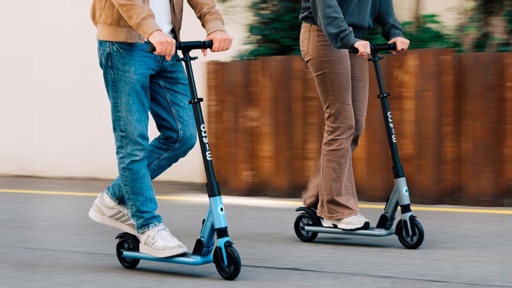 Двухколесный самокат Micro Sprite Suspension Голубой