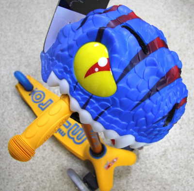 Шлем CrazySafety Синий дракон искусственное освещение